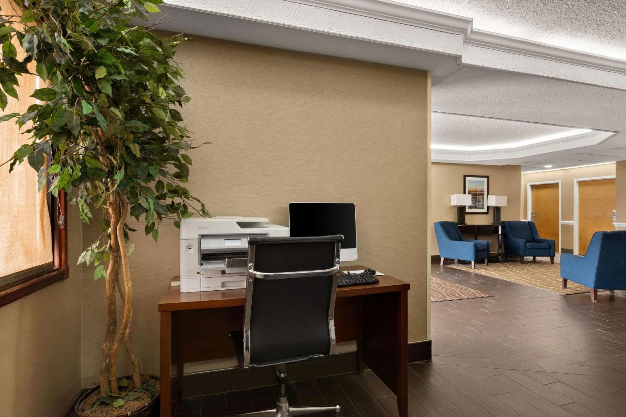 Comfort Inn Bordentown Near Nj Turnpike Экстерьер фото